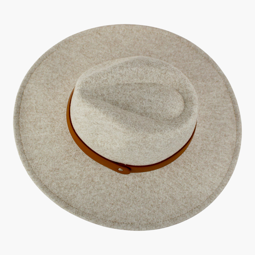 Plain-Strap Felt Fedora hat, seen from above showing the snapped closure sitting flush against the crown